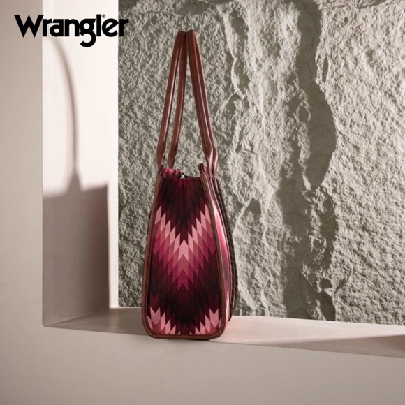 Wrangler Southwestern Pattern Dual Sided Print Concealed Carry Wide Tote Pink - Picture 2 of 5